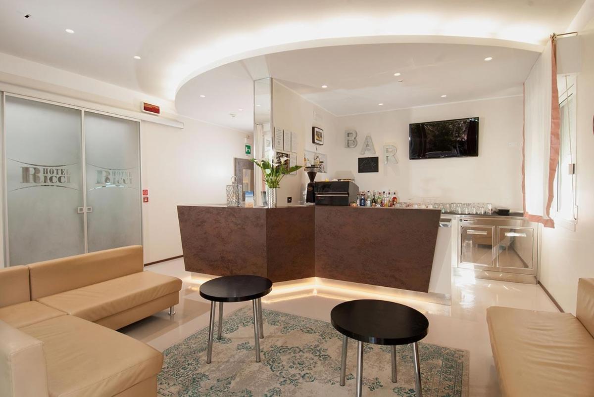 Hotel Ricci Римини Экстерьер фото