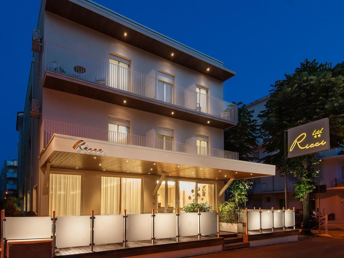 Hotel Ricci Римини Экстерьер фото