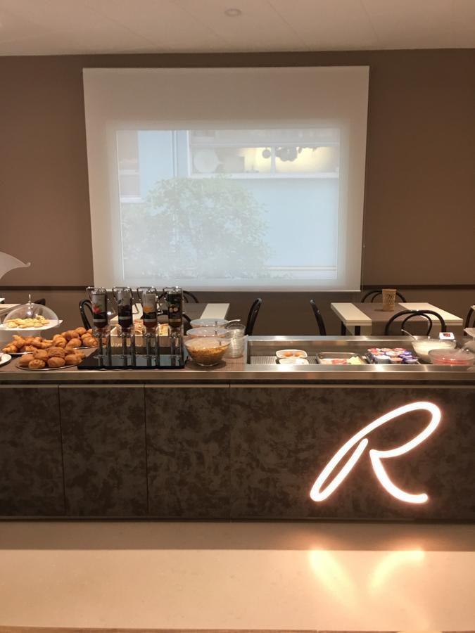 Hotel Ricci Римини Экстерьер фото
